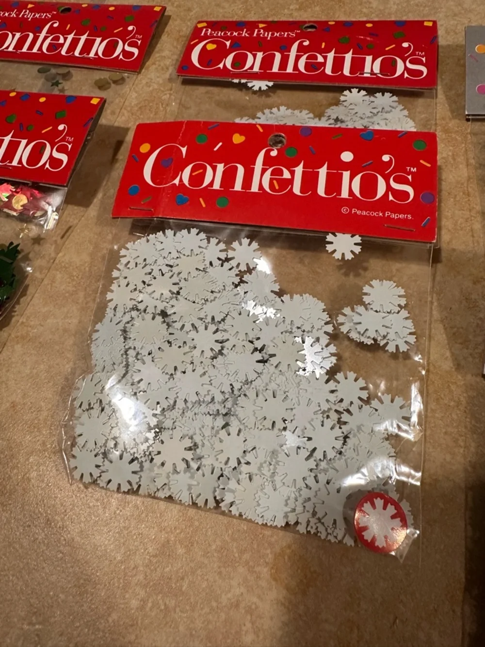 Confetti - Picture 3 of 8